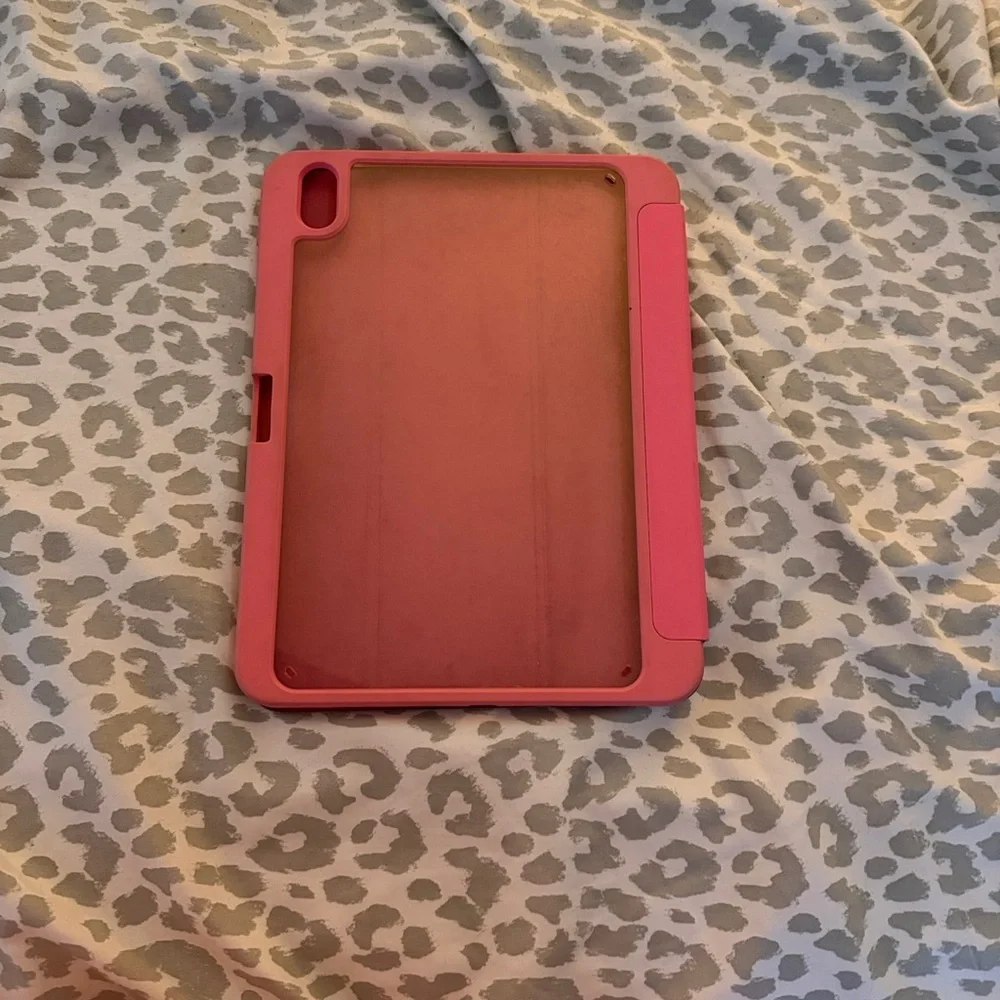 Apple iPad in Vibrant Pink with Case
